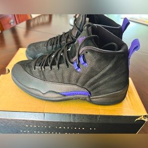 10.5 Men’s Jordan 12 concord